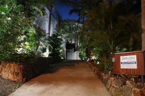 Airlie Seaview Apartments - Accommodation Gladstone 7