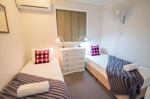 Airlie Apartments - Accommodation Gladstone 13