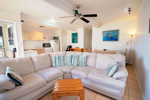 Airlie Apartments - Accommodation Gladstone 10