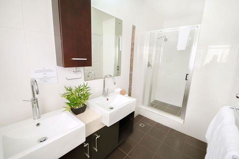 Airlie Apartments - Accommodation Gladstone 17
