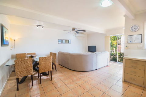 Airlie Apartments - Accommodation Gladstone 11