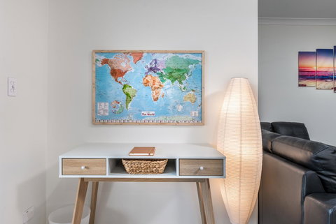 Blue Lagoon Villa A - Accommodation Gladstone 3