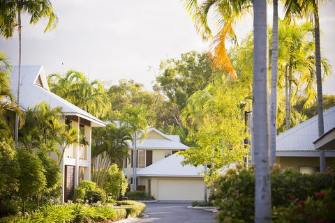 Paradise Links Resort Port Douglas - Accommodation Gladstone 1