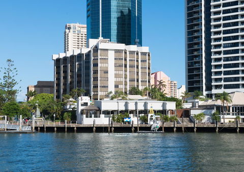 Tiki Hotel Apartments Surfers Paradise - Accommodation Gladstone 4