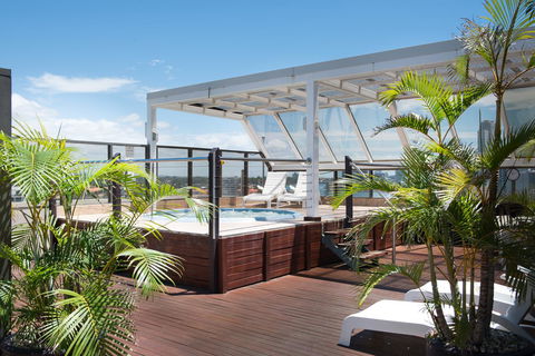 Tiki Hotel Apartments Surfers Paradise - Accommodation Gladstone 0