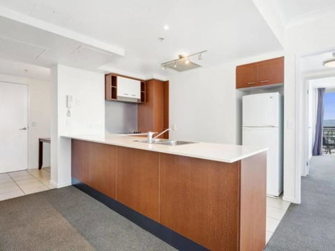 Beach Stay - Ocean & Riverview Resort Chevron Renaissance Central Surfers Paradise - Accommodation Gladstone 11