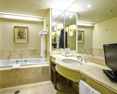 Stamford Plaza Brisbane - Accommodation Gladstone 10