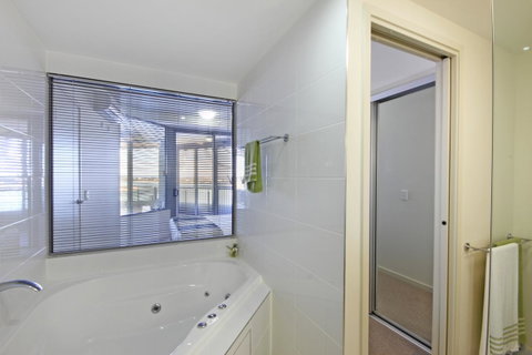 Monaco Caloundra - Accommodation Gladstone 27