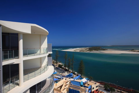 Monaco Caloundra - Accommodation Gladstone 18