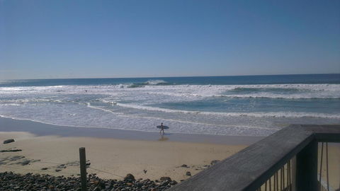 Beach House On Jones Parade, Central Coolum Beach - Accommodation Gladstone 14