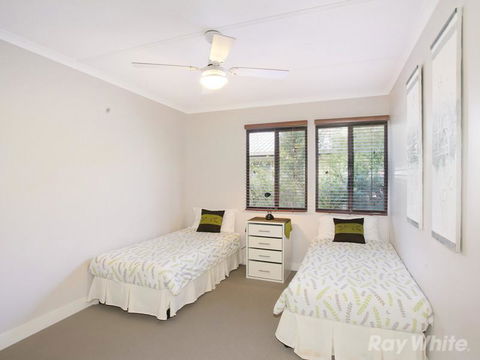 Beach House On Jones Parade, Central Coolum Beach - Accommodation Gladstone 10