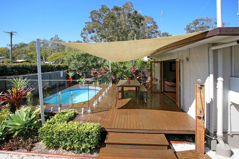 Beach House On Jones Parade, Central Coolum Beach - Accommodation Gladstone 0