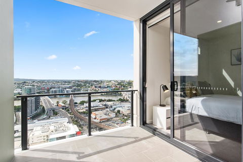 Ivy And Eve Apartments By CLLIX - Accommodation Gladstone 34