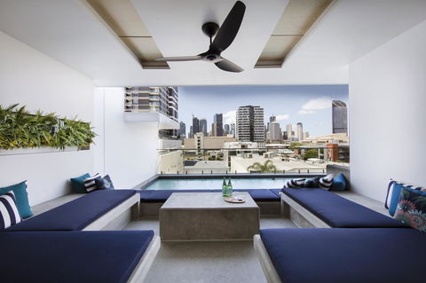 Ivy And Eve Apartments By CLLIX - Accommodation Gladstone 5