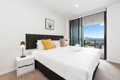 Ivy And Eve Apartments By CLLIX - Accommodation Gladstone 32