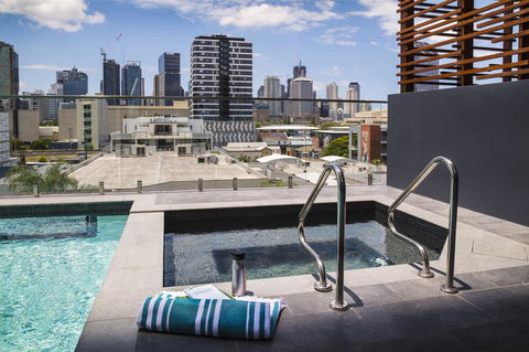 Ivy And Eve Apartments By CLLIX - Accommodation Gladstone 12
