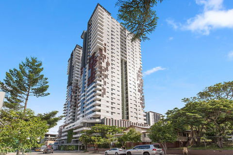 Ivy And Eve Apartments By CLLIX - Accommodation Gladstone 3
