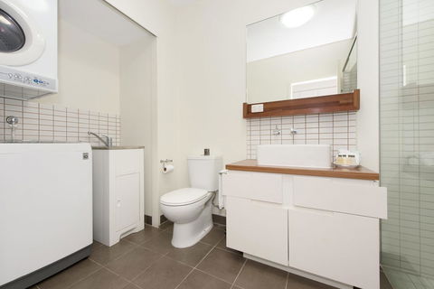 1 Bright Point Apartment 4501 - Accommodation Gladstone 4