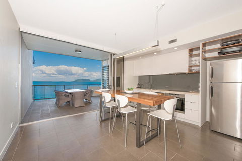 1 Bright Point Apartment 4501 - Accommodation Gladstone 2