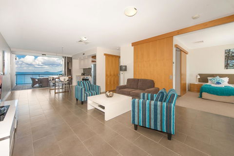 1 Bright Point Apartment 4501 - Accommodation Gladstone 1