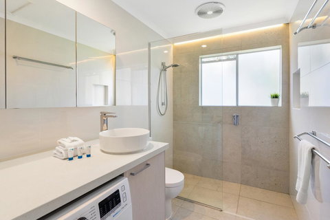 Noosa Place Resort - Accommodation Gladstone 1