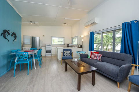 Kooyong Apartment 8 - Accommodation Gladstone 0