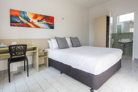 Nightcap At Emerald Star Hotel - Accommodation Gladstone 31