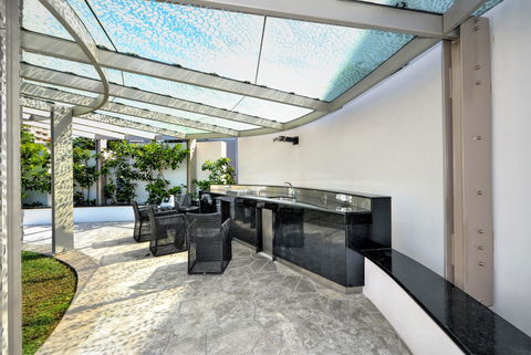 Soul Surfers Paradise - Gclr - Accommodation Gladstone 42