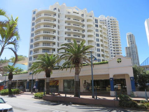 APR Private SUITES MOROC By The Beach - Accommodation Gladstone 9