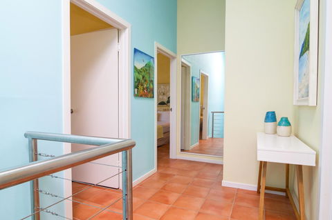 Number 2 On The Beach | Beautiful Beachfront Villa - Accommodation Gladstone 19