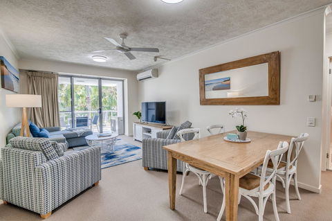 Coolum At The Beach - Accommodation Gladstone 20