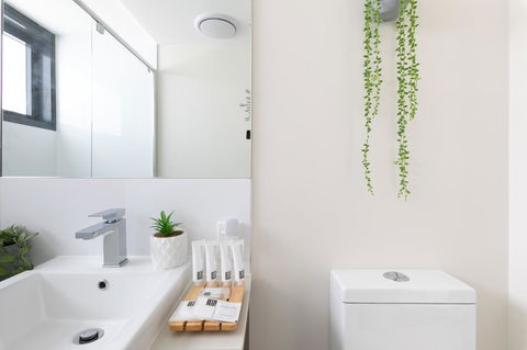 Sunset Retreat Mooloolaba - Accommodation Gladstone 25