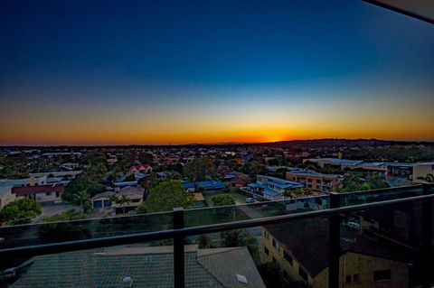 Sunset Retreat Mooloolaba - Accommodation Gladstone 18