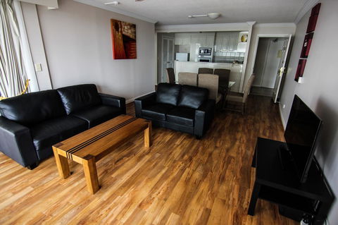 The Phoenician Resort - Accommodation Gladstone 29