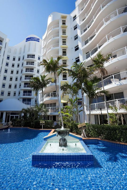 The Phoenician Resort - Accommodation Gladstone 10