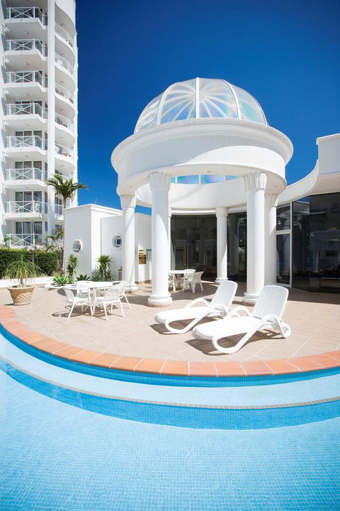 The Phoenician Resort - Accommodation Gladstone 6