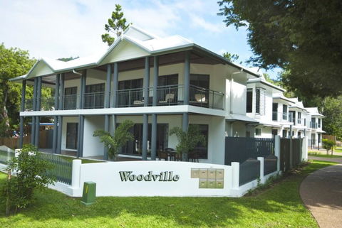 Woodville Beach Townhouse 5 - Accommodation Gladstone 0