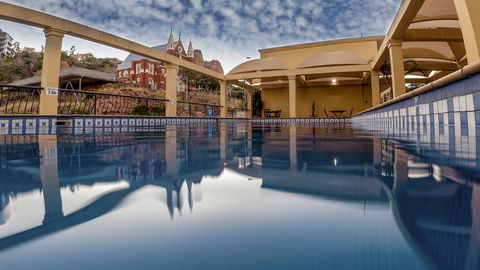 The Robert Towns - Accommodation Gladstone 0