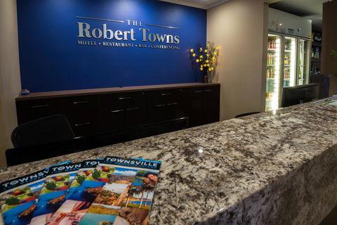 The Robert Towns - Accommodation Gladstone 2