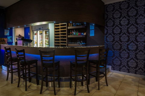 The Robert Towns - Accommodation Gladstone 16