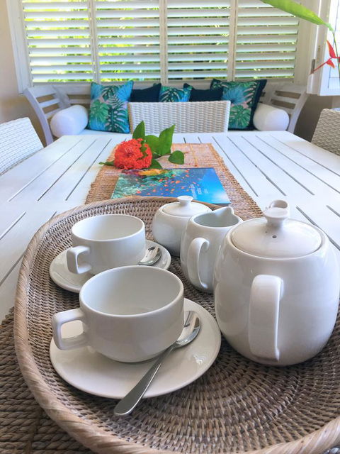 Cayman Villas Port Douglas - Accommodation Gladstone 18
