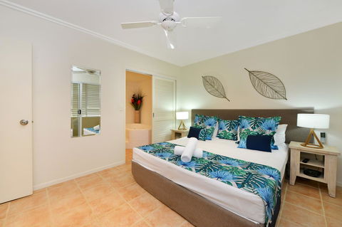 Cayman Villas Port Douglas - Accommodation Gladstone 27