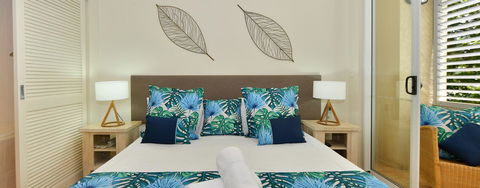 Cayman Villas Port Douglas - Accommodation Gladstone 30