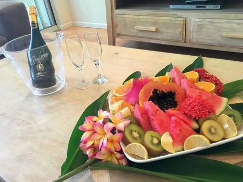 Cayman Villas Port Douglas - Accommodation Gladstone 19
