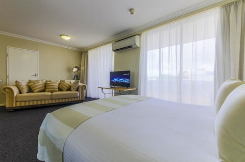 Mantra Mackay - Accommodation Gladstone 32