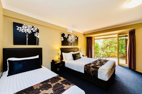 Ambassador On Ruthven - Accommodation Gladstone 1