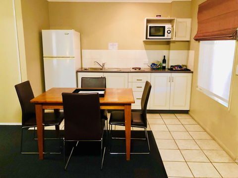 Ambassador On Ruthven - Accommodation Gladstone 37
