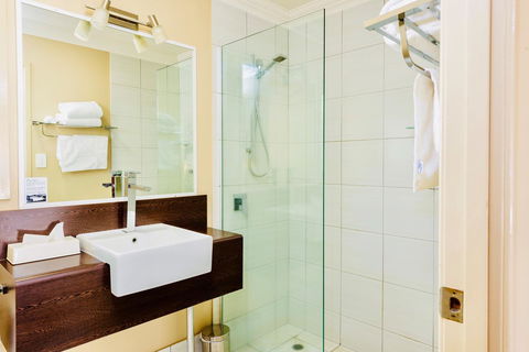 Ambassador On Ruthven - Accommodation Gladstone 23