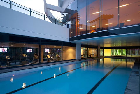 Luxury 3 Bedroom In Heart Of Broadbeach - Accommodation Gladstone 13
