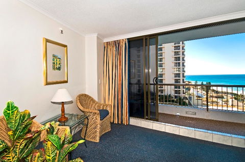 Surfers International Apartments - Accommodation Gladstone 25